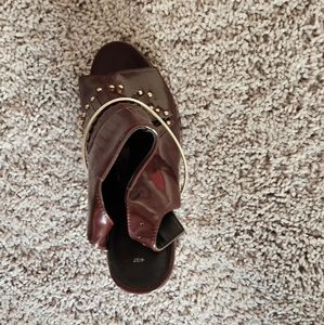 Burgundy heels (new look)